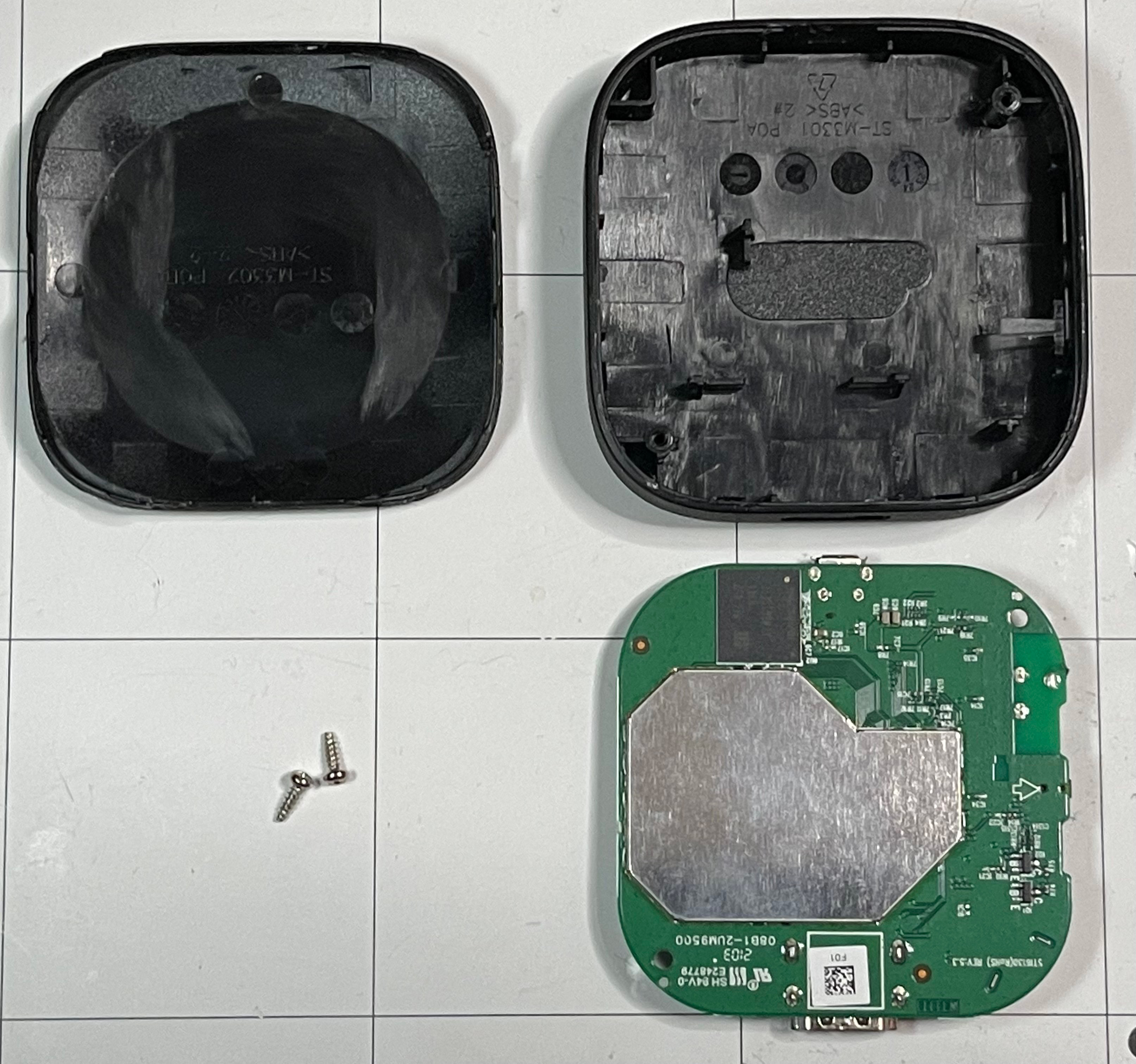 ONN 4K Open Split Board Out.jpg
