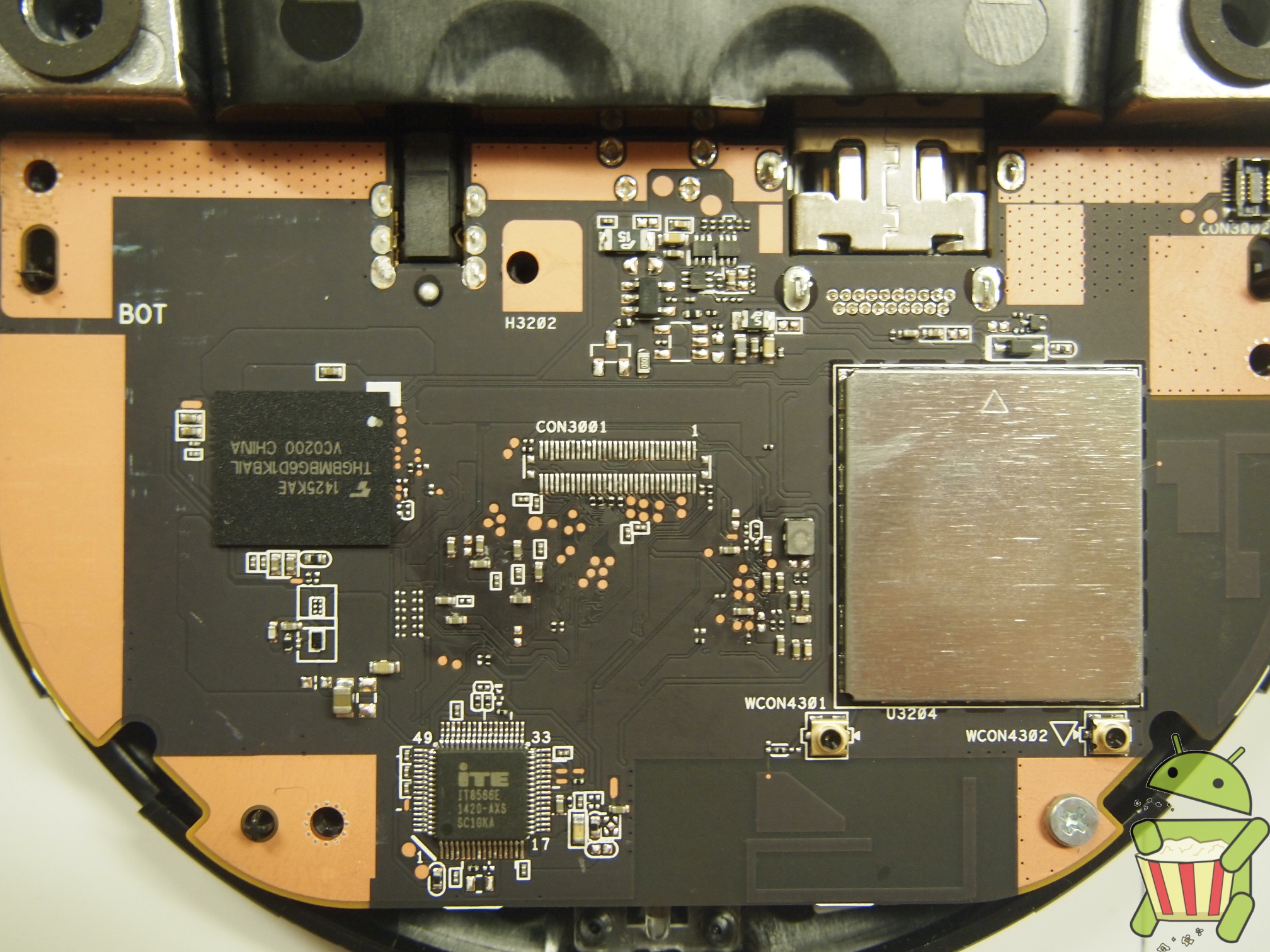 NP-Case-Open-Heatsink-Removed-Bottom-Zoom.jpg