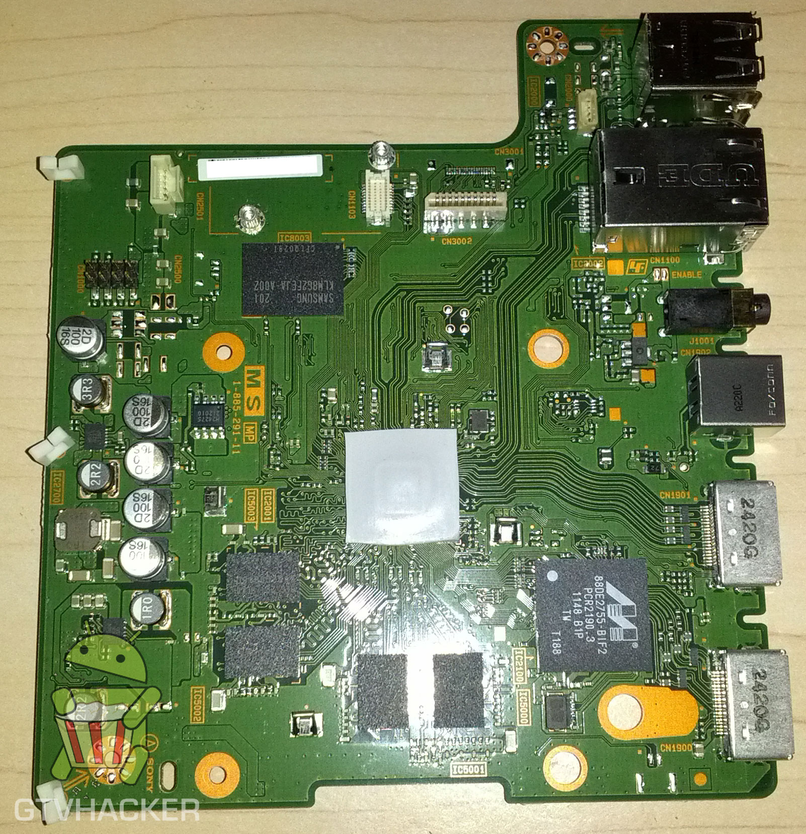 Sony nsz-gs7 top board1.jpg